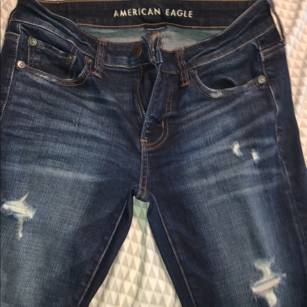 AMERICAN EAGLE JEANS
